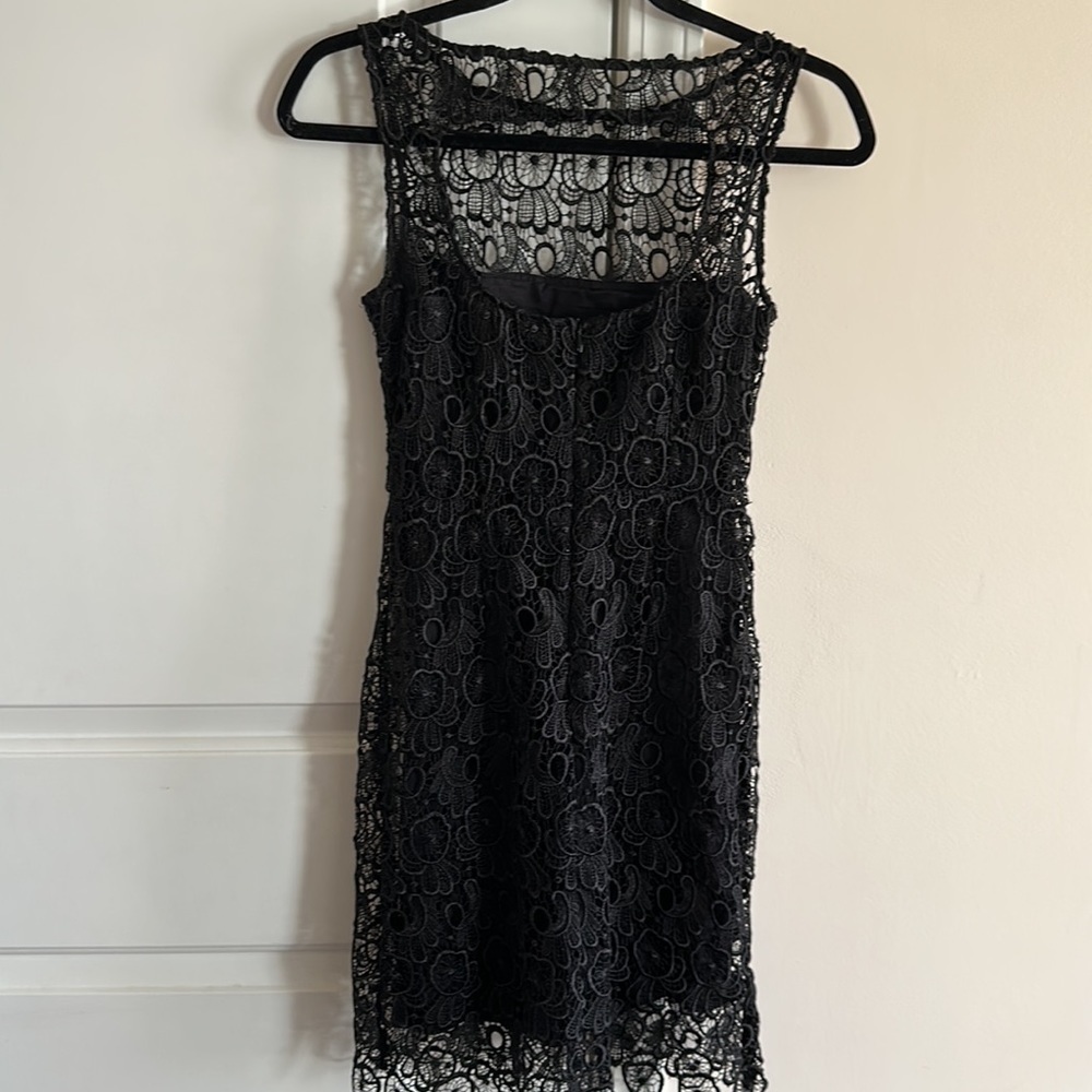 BB Dakota Lace Black Sheath Sleeveless Dress - Picture 8 of 9